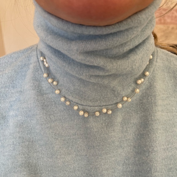 Five pieces of jewelry. One bracelet and four necklaces. - Picture 12 of 13